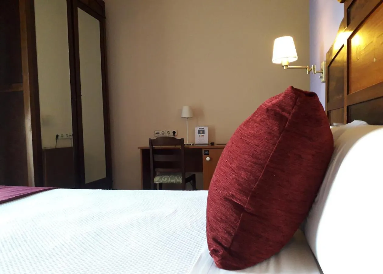 Hotel Noucentista Sitges 2*,