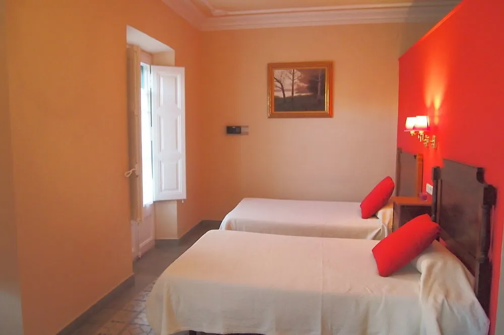 Hotel Noucentista Sitges 2*,