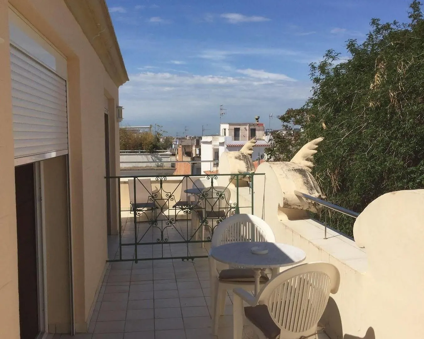 Hotel Noucentista Sitges 2*,