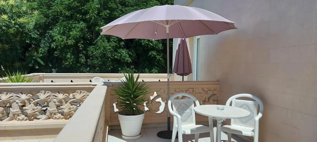 Hotel Noucentista Sitges 2*,